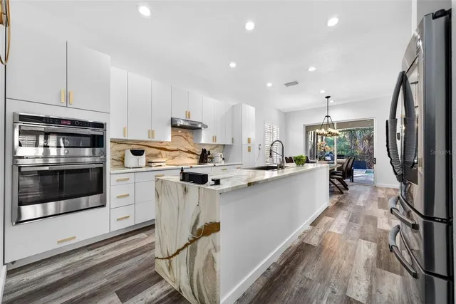 $6,350 | 8111 Santa Rosa Court, Sarasota, FL 34243