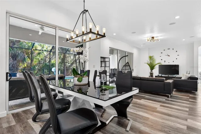 $6,350 | 8111 Santa Rosa Court, Sarasota, FL 34243