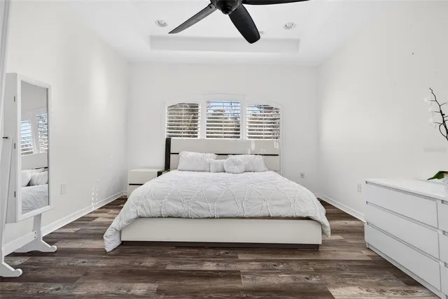 $6,350 | 8111 Santa Rosa Court, Sarasota, FL 34243