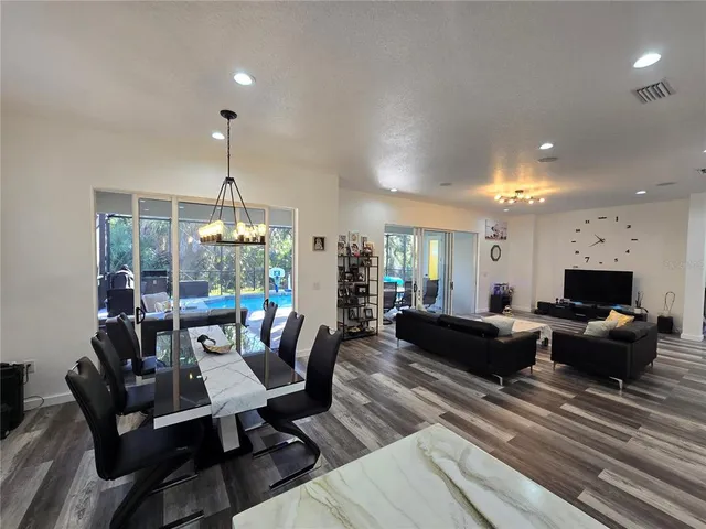 $6,350 | 8111 Santa Rosa Court, Sarasota, FL 34243