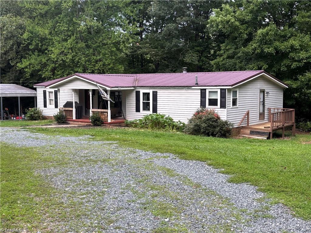 1283 Gene Martin Road Walnut Cove, NC 27052 - Photo 2 of 33