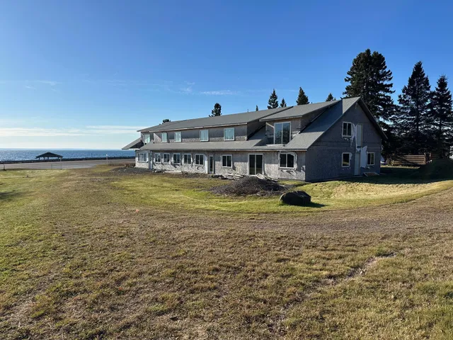 $649,900 | 5119 North Shore Drive, Duluth, MN 55804