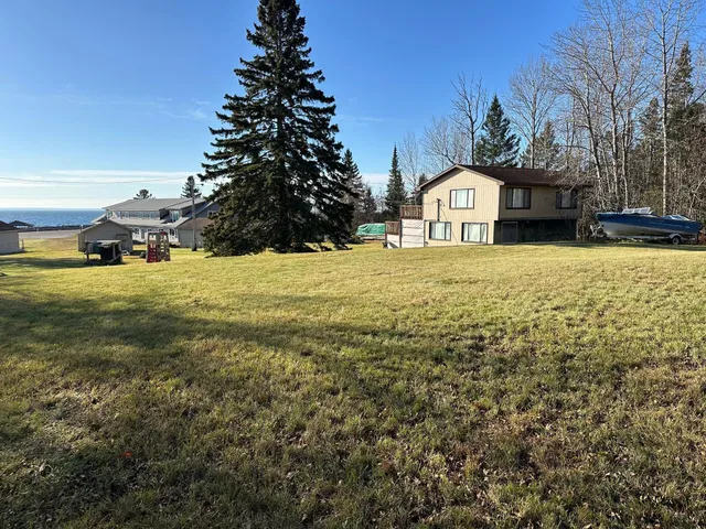 $649,900 | 5119 North Shore Drive, Duluth, MN 55804