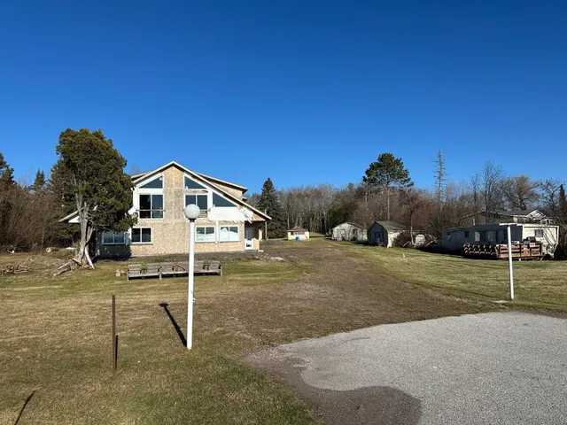 $649,900 | 5119 North Shore Drive, Duluth, MN 55804