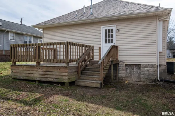 $119,900 | 610 East Illinois Avenue, Carterville, IL 62918