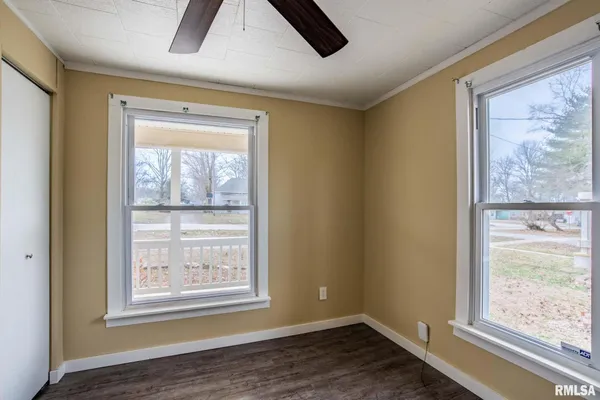 $119,900 | 610 East Illinois Avenue, Carterville, IL 62918