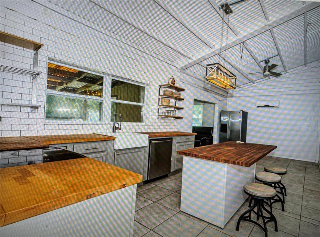 10502 Henderson Road Tampa, FL 33625 - Photo 6 of 16 a outdoor space with swimming pool