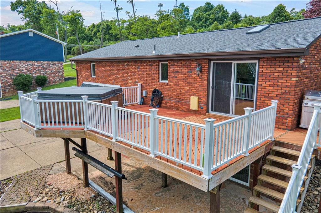 122 Fulton Road Canonsburg, PA 15317 - Photo 22 of 25 a view of a roof deck with wooden fence and a floor