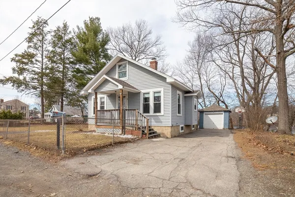 $2,750 | 8 Blackstone Street, Shrewsbury, MA 01545