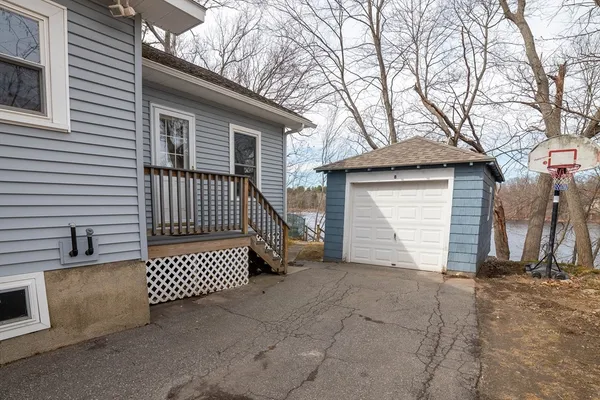 $2,750 | 8 Blackstone Street, Shrewsbury, MA 01545