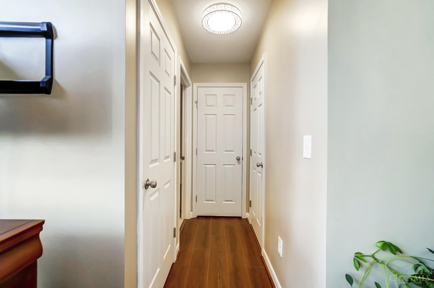 4662 Riley Lane Cincinnati, OH 45227 - Photo 23 of 73 Gallery Image 23