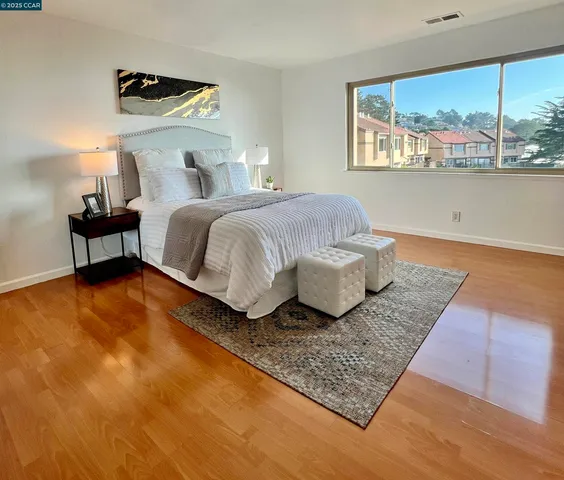 $950,000 | 627 Hickey Boulevard, Unit D, Pacifica, CA 94044