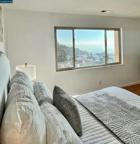 $950,000 | 627 Hickey Boulevard, Unit D, Pacifica, CA 94044