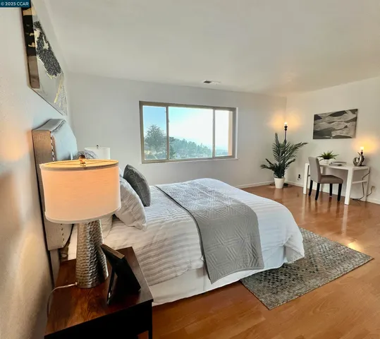 $950,000 | 627 Hickey Boulevard, Unit D, Pacifica, CA 94044