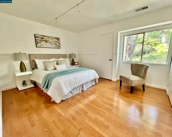 $950,000 | 627 Hickey Boulevard, Unit D, Pacifica, CA 94044