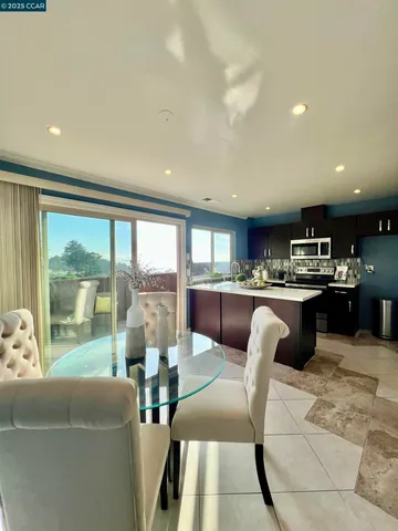 $950,000 | 627 Hickey Boulevard, Unit D, Pacifica, CA 94044