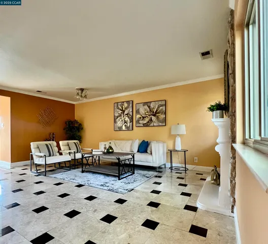 $950,000 | 627 Hickey Boulevard, Unit D, Pacifica, CA 94044