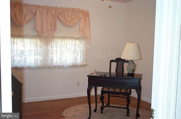 8116 Geneva Mason Road Potomac, MD 20854 - Photo 8 of 15 Bedroom #2