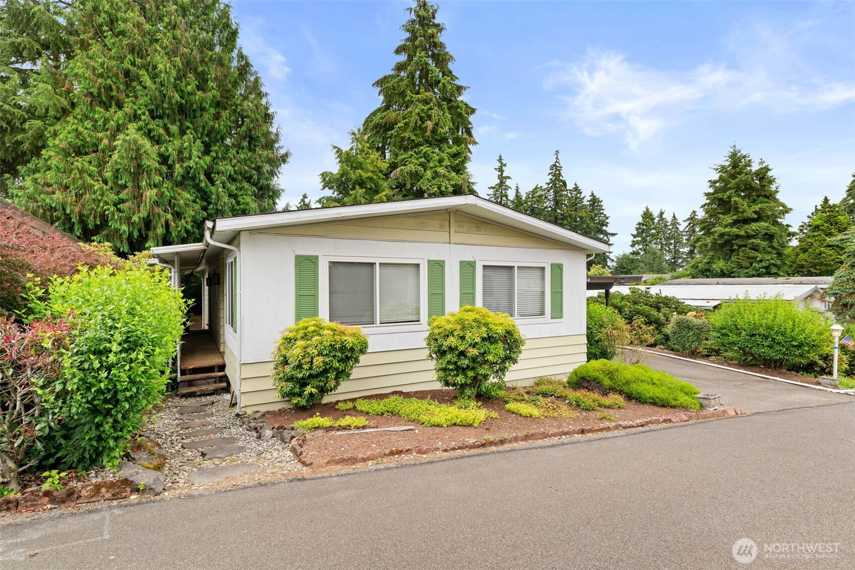 9314 Canyon Road East, Unit 54 Puyallup, WA 98371 - Photo 2 of 25