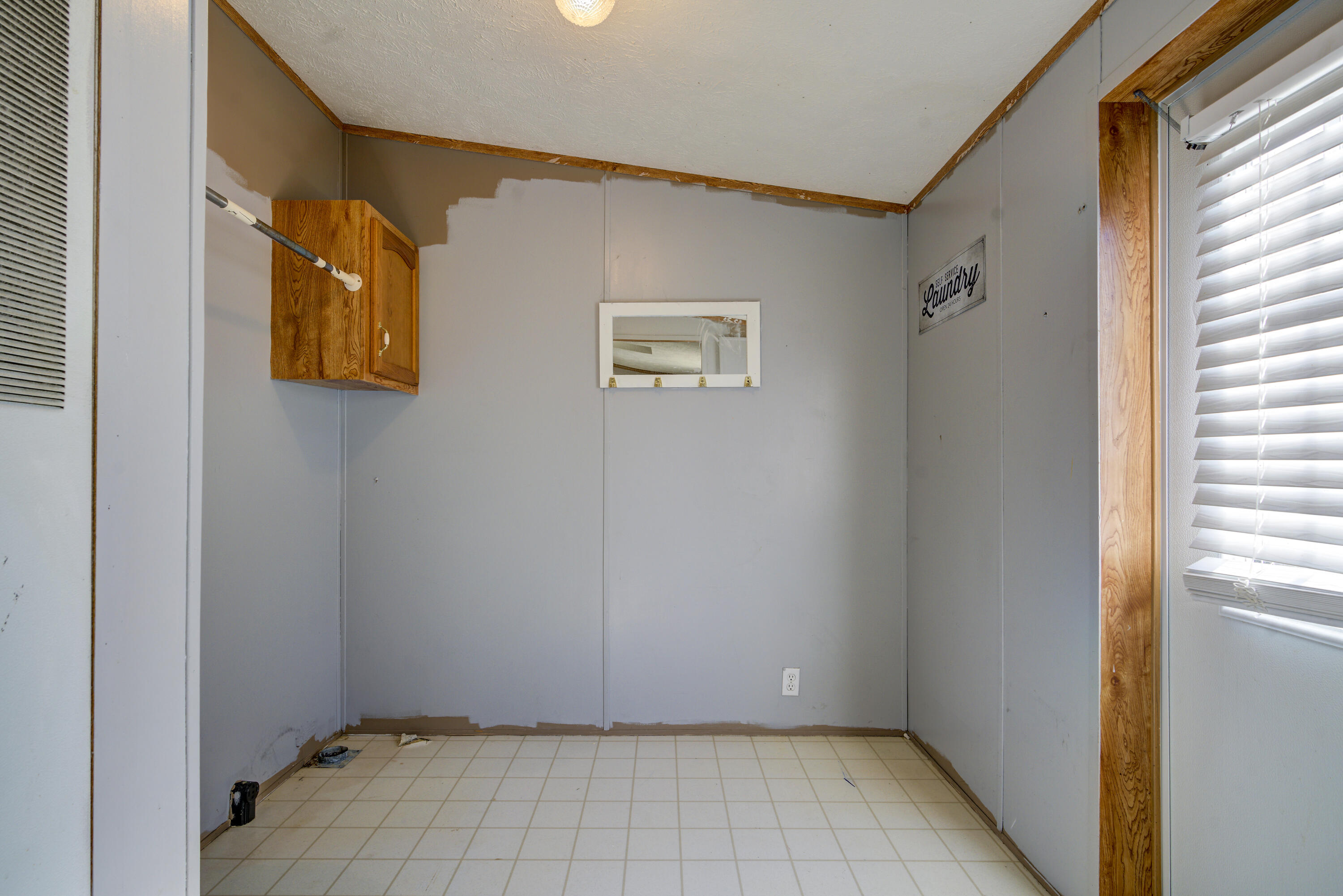 361 Matthews Mill Road Telford, TN 37690 - Photo 26 of 32 Laundry
