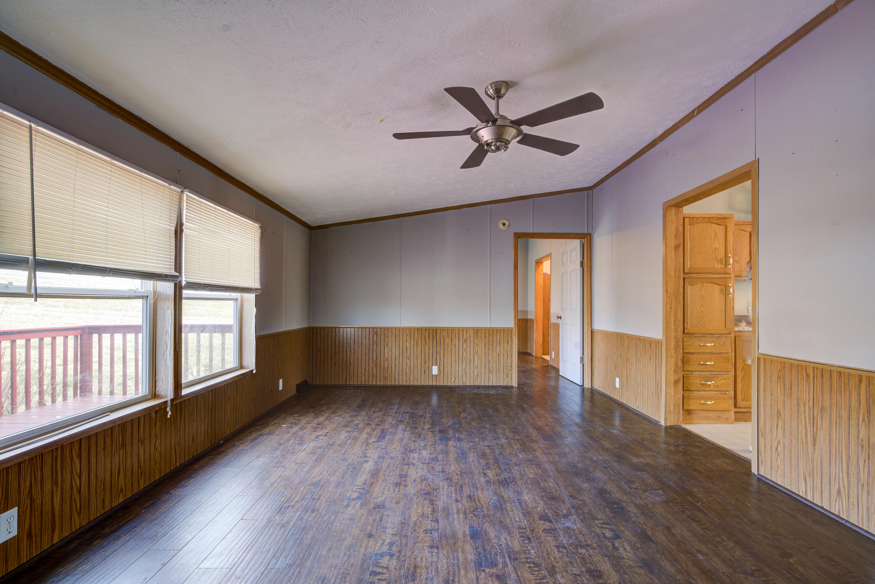361 Matthews Mill Road Telford, TN 37690 - Photo 4 of 32 Living Room