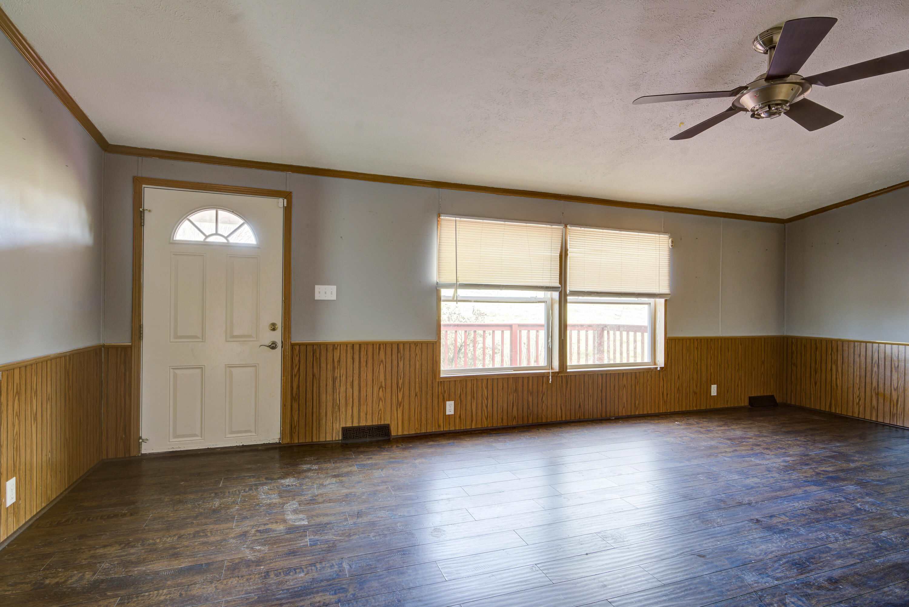 361 Matthews Mill Road Telford, TN 37690 - Photo 6 of 32 Living Room