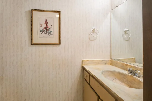 $225,000 | 2688 Truxel Road, Sacramento, CA 95833