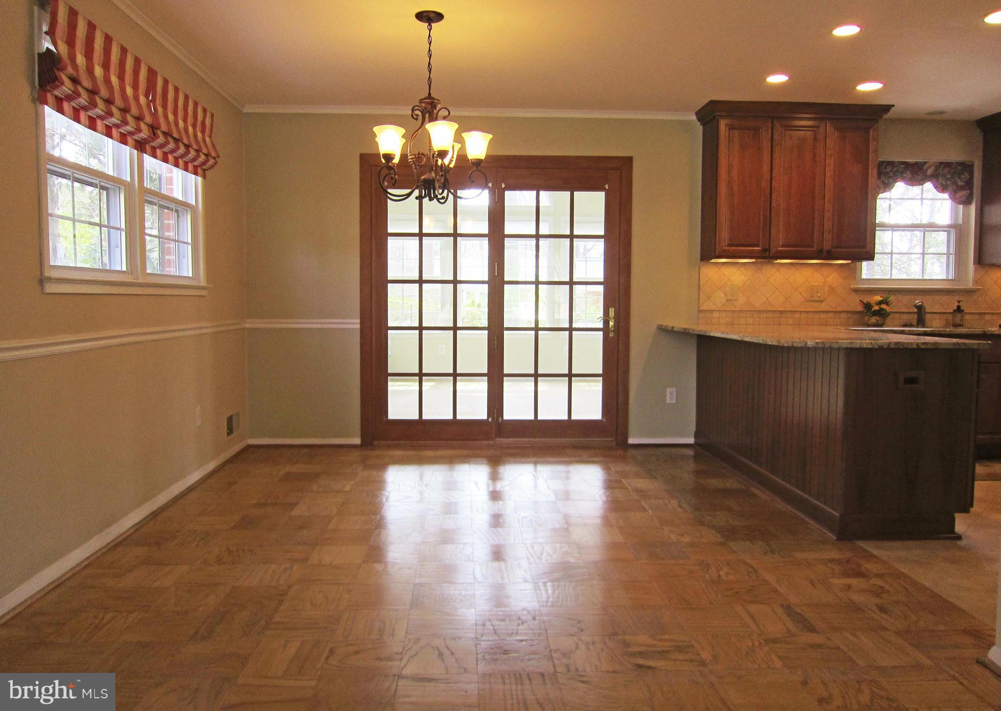 7905 Foote Lane Springfield, VA 22151 - Photo 4 of 26 Dining Room