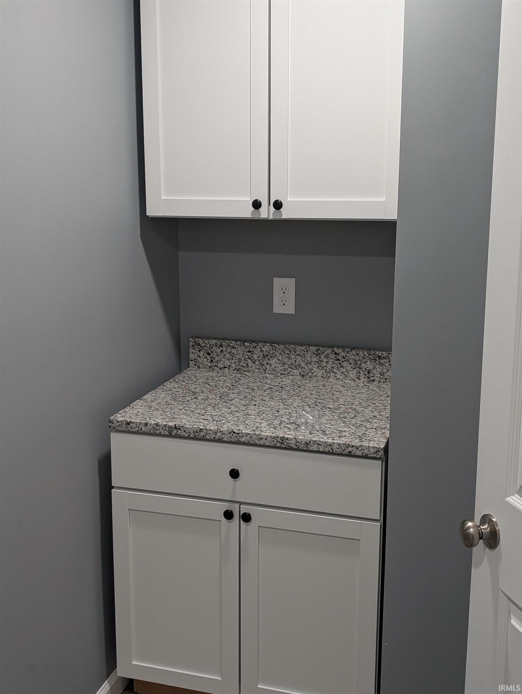 3710 Wayne Trace Fort Wayne, IN 46806 - Photo 6 of 13