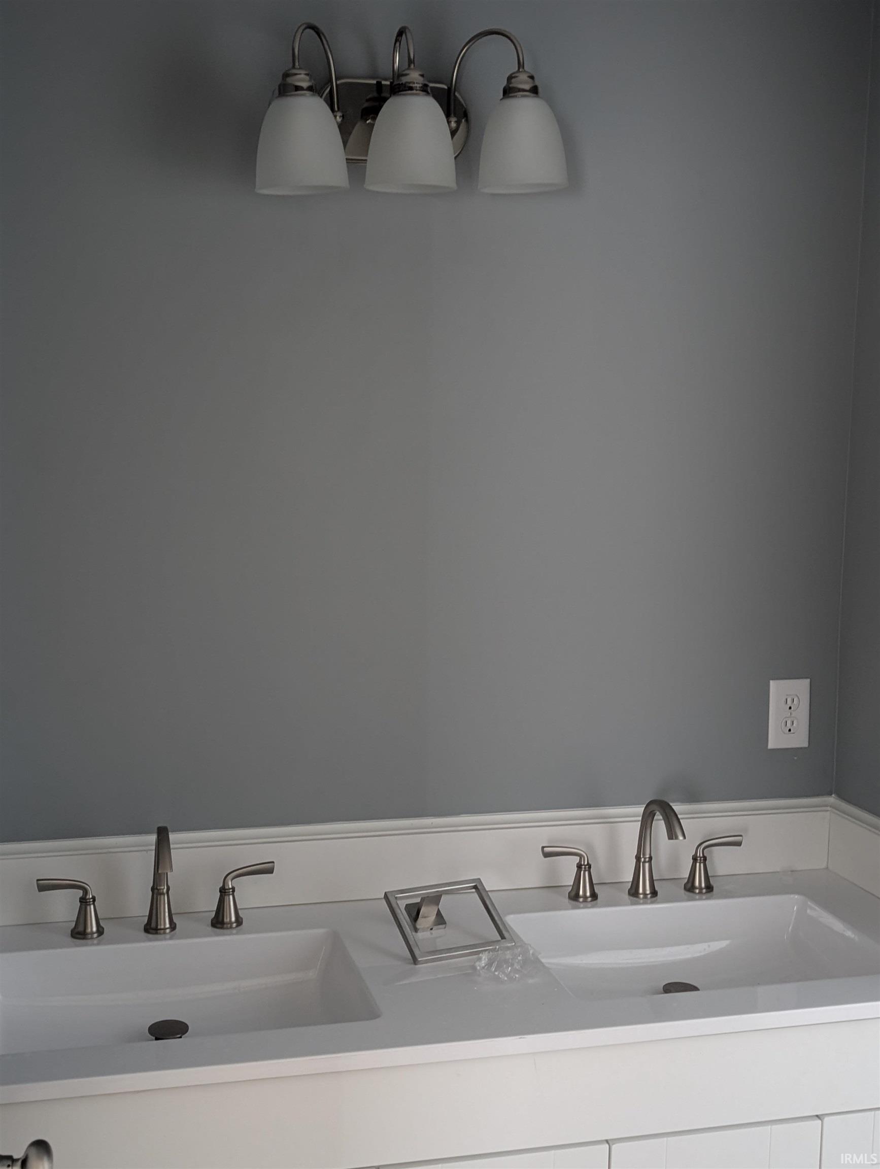 3710 Wayne Trace Fort Wayne, IN 46806 - Photo 7 of 13