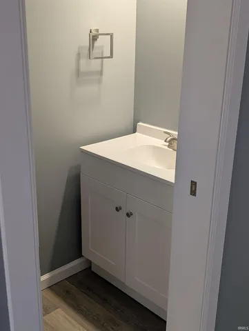 $1,600 | 3710 Wayne Trace, Fort Wayne, IN 46806