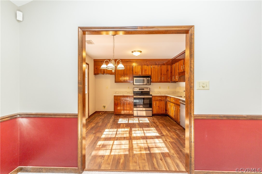 3155 Moyer Road Powhatan, VA 23139 - Photo 12 of 44 Gallery Image 12