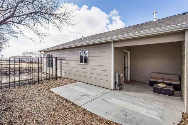 $239,900 | 320 North Warren Avenue, Unit 402, Rose Hill, KS 67133