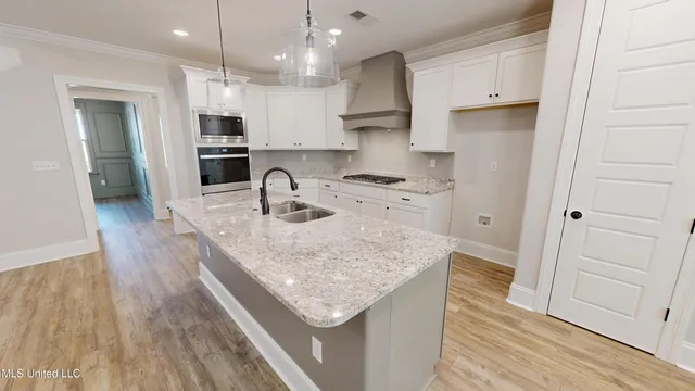 $549,999 | 1699 Baisley Drive, Nesbit, MS 38651