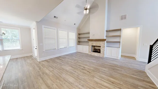 $549,999 | 1699 Baisley Drive, Nesbit, MS 38651