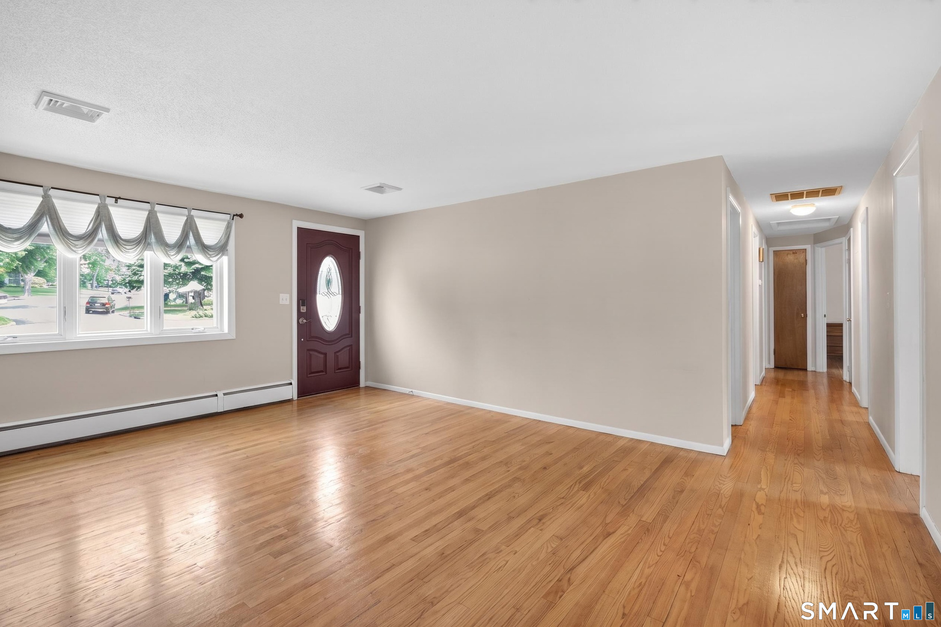 529 Burroughs Road Fairfield, CT 06825 - Photo 5 of 21