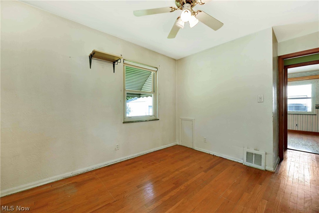4918 Clearview Road Garfield Heights, OH 44125 - Photo 25 of 35