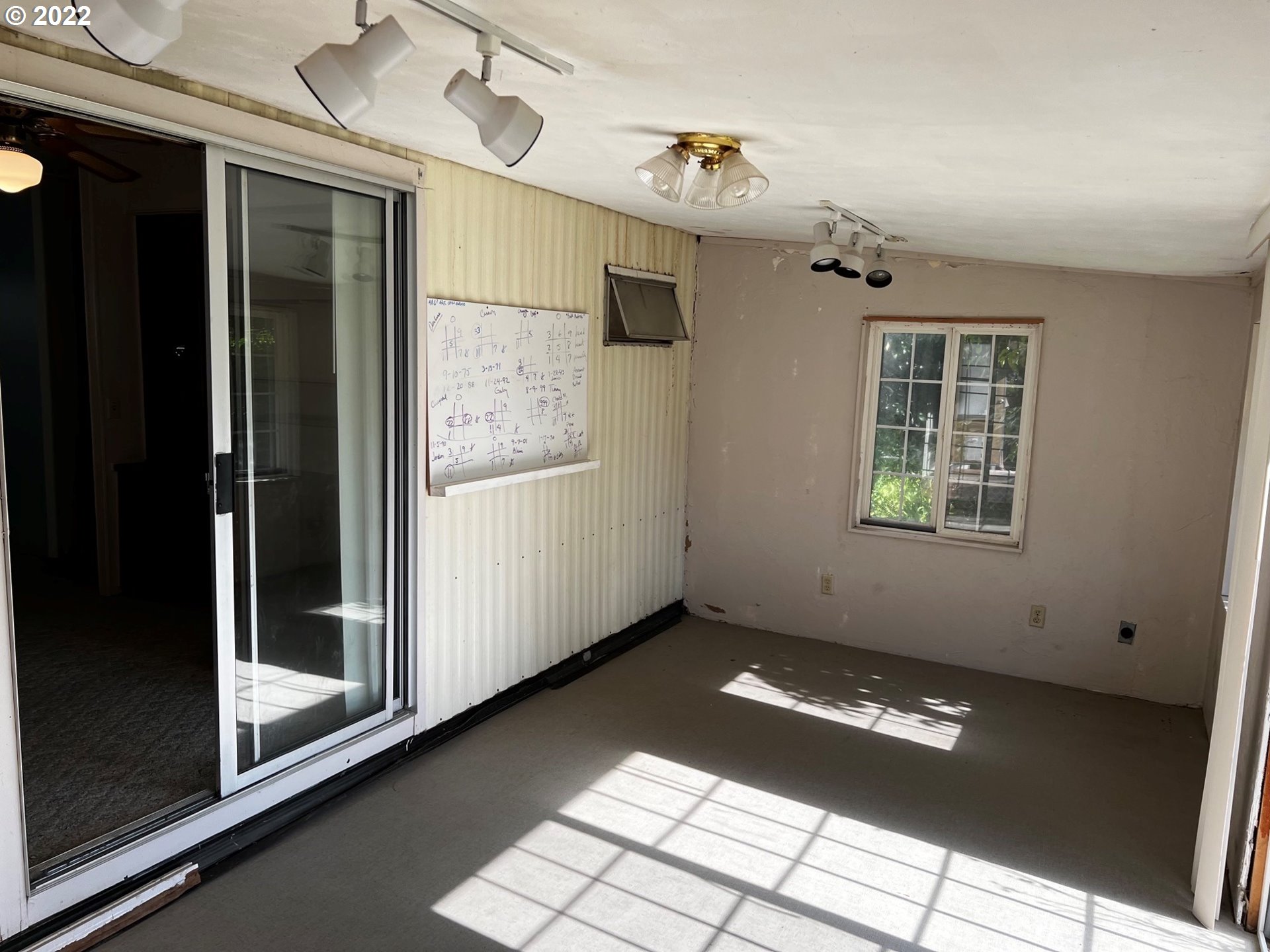 2023 Harbor Drive Springfield, OR 97477 - Photo 12 of 16 Gallery Image 12