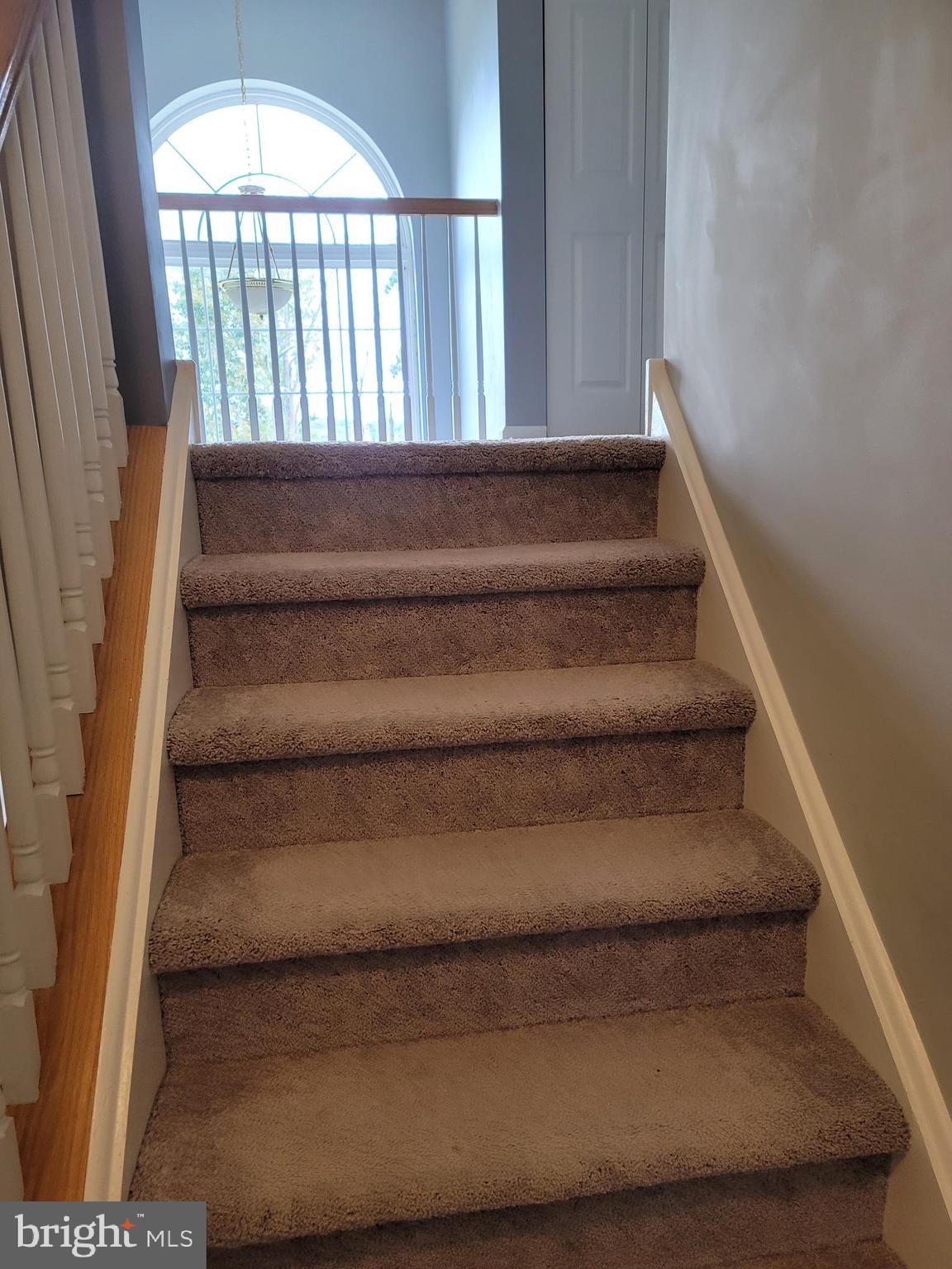 470 Buchanan Road Perkasie, PA 18944 - Photo 31 of 69 STEPS TO UPSTAIRS