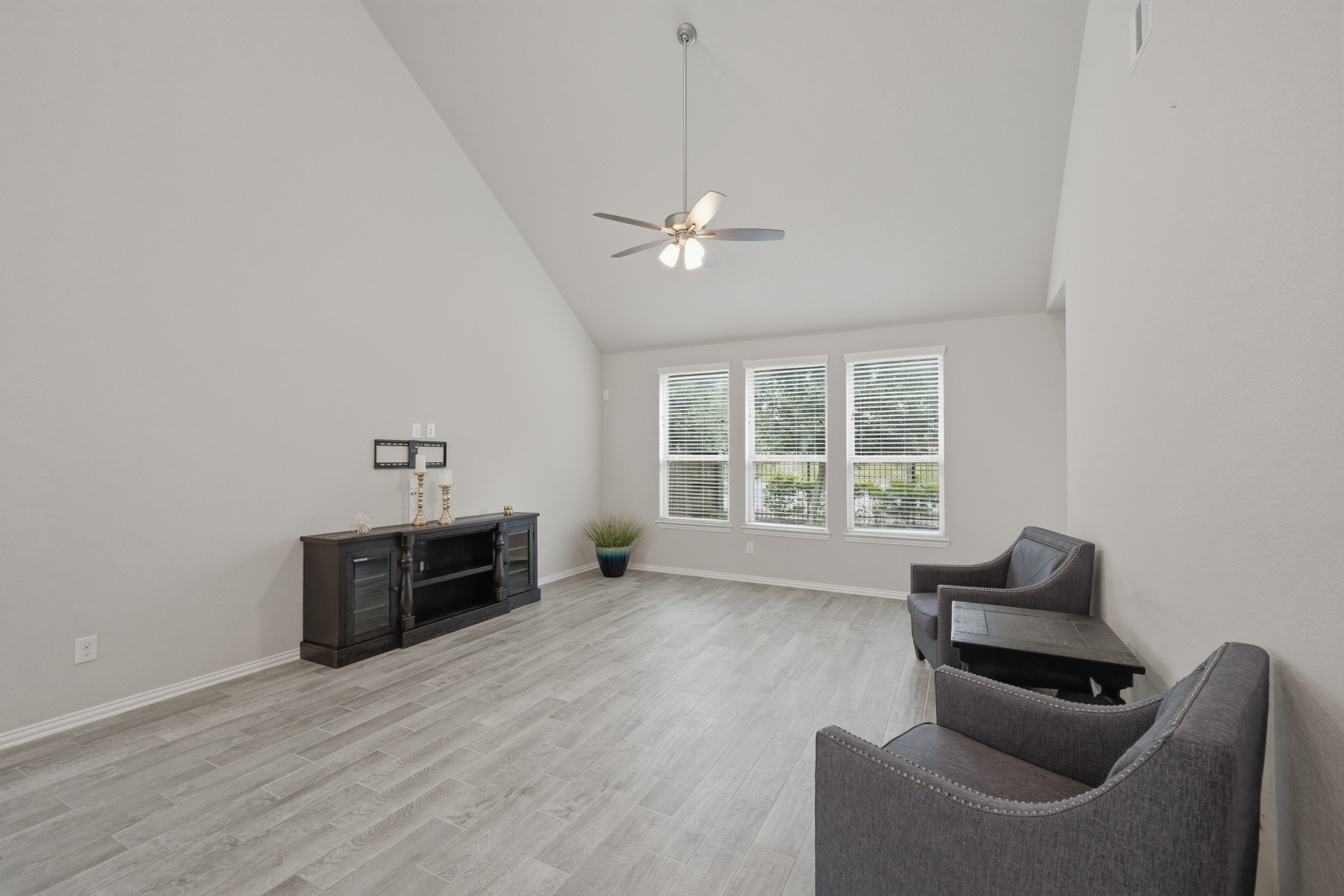 10602 Wagner Street Rosharon, TX 77583 - Photo 4 of 42