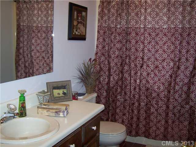1583 Fairhope Road York, SC 29745 - Photo 10 of 16 Gallery Image 10