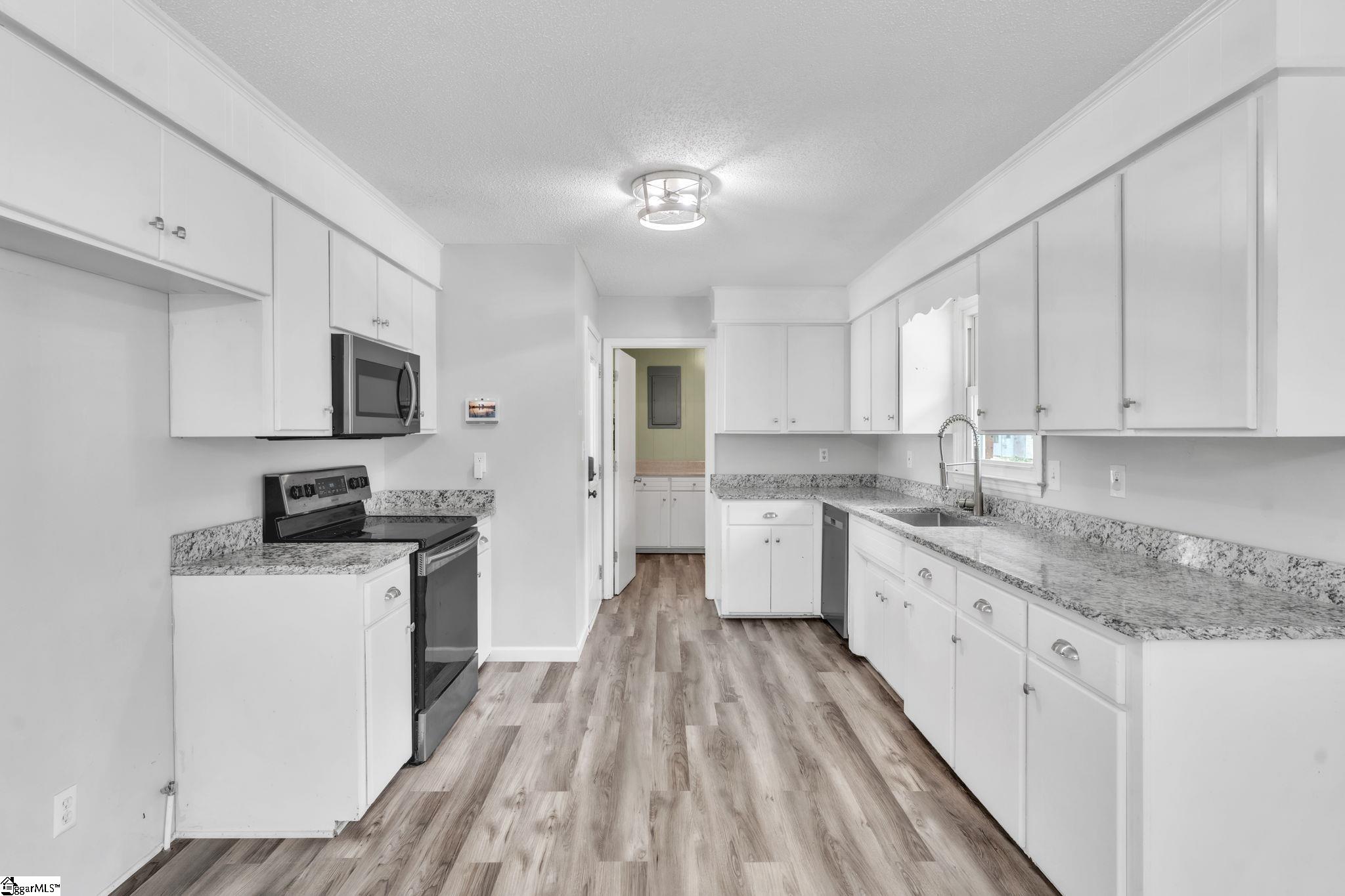 311 Scruggs Road Chesnee, SC 29323 - Photo 8 of 37