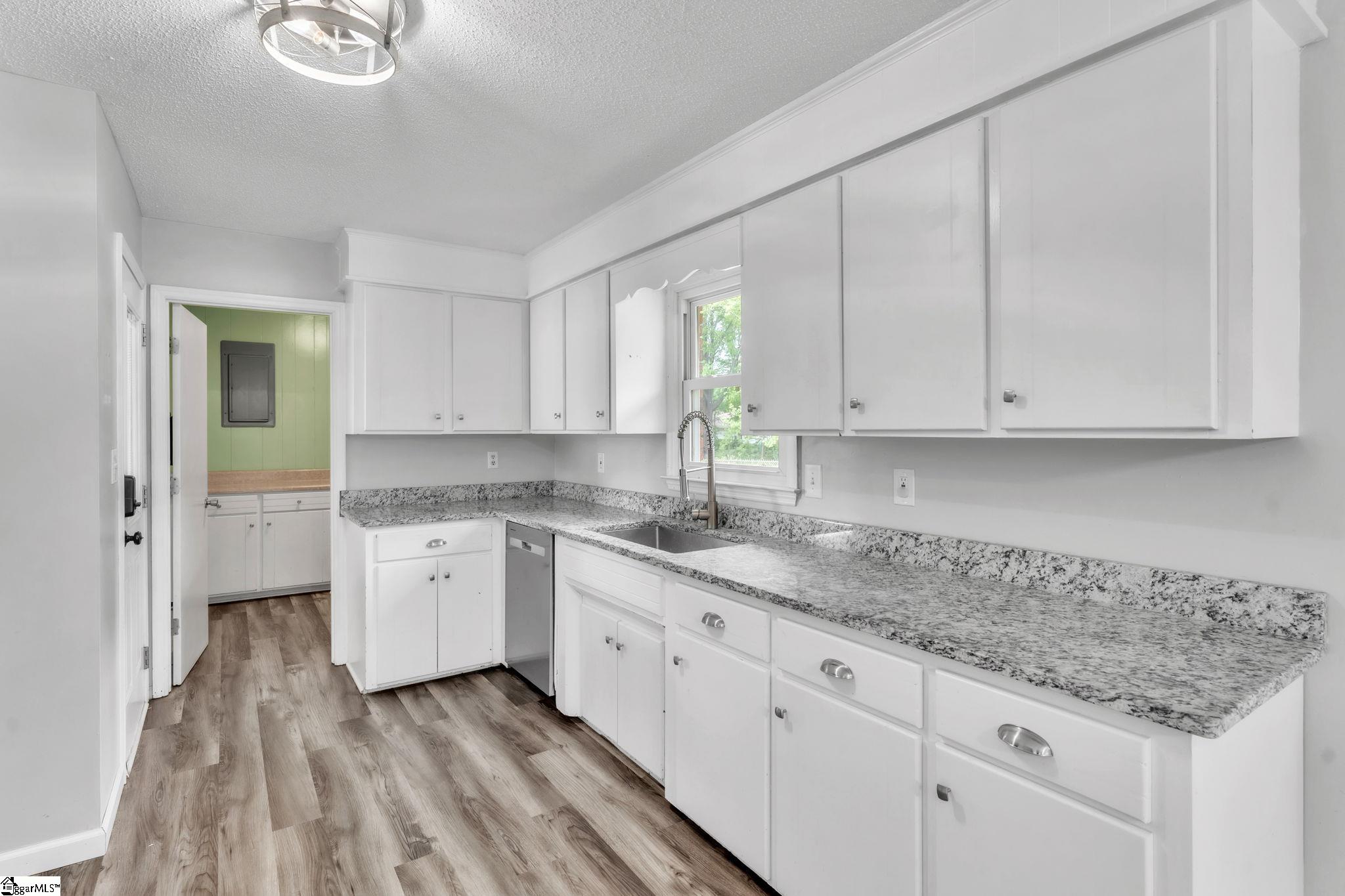 311 Scruggs Road Chesnee, SC 29323 - Photo 9 of 37