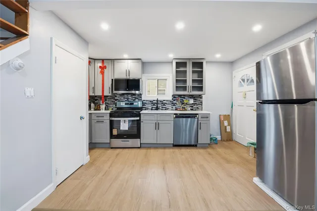 $3,600 | 305 North Terrace Avenue, Mount Vernon, NY 10550