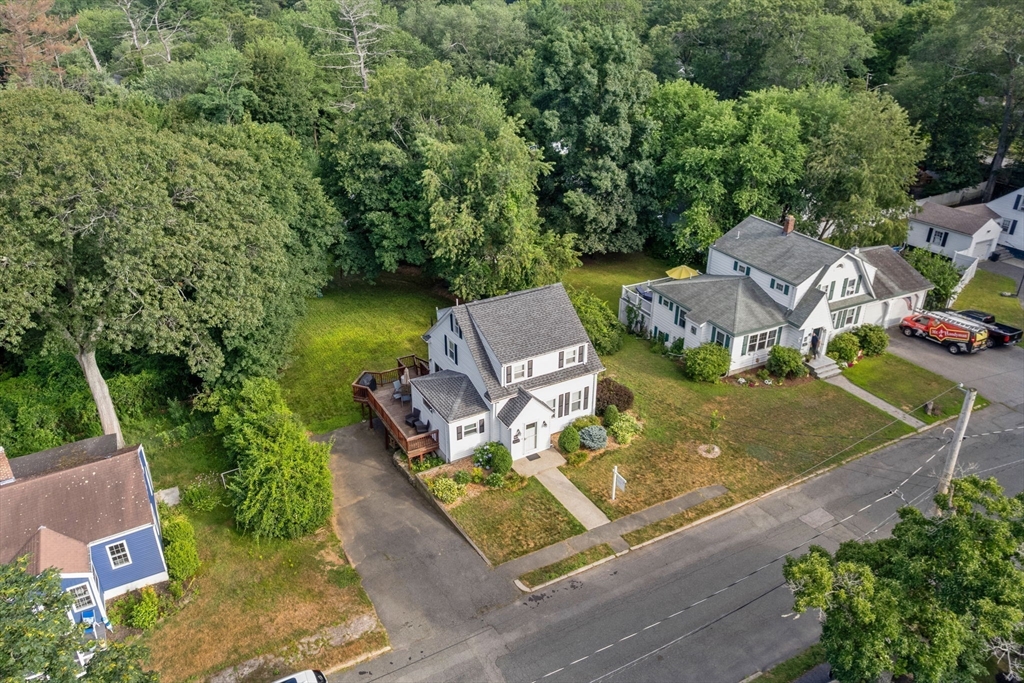 23 Ashwood Road Lynnfield, MA 01940 - Photo 1 of 28 Gallery Image 1