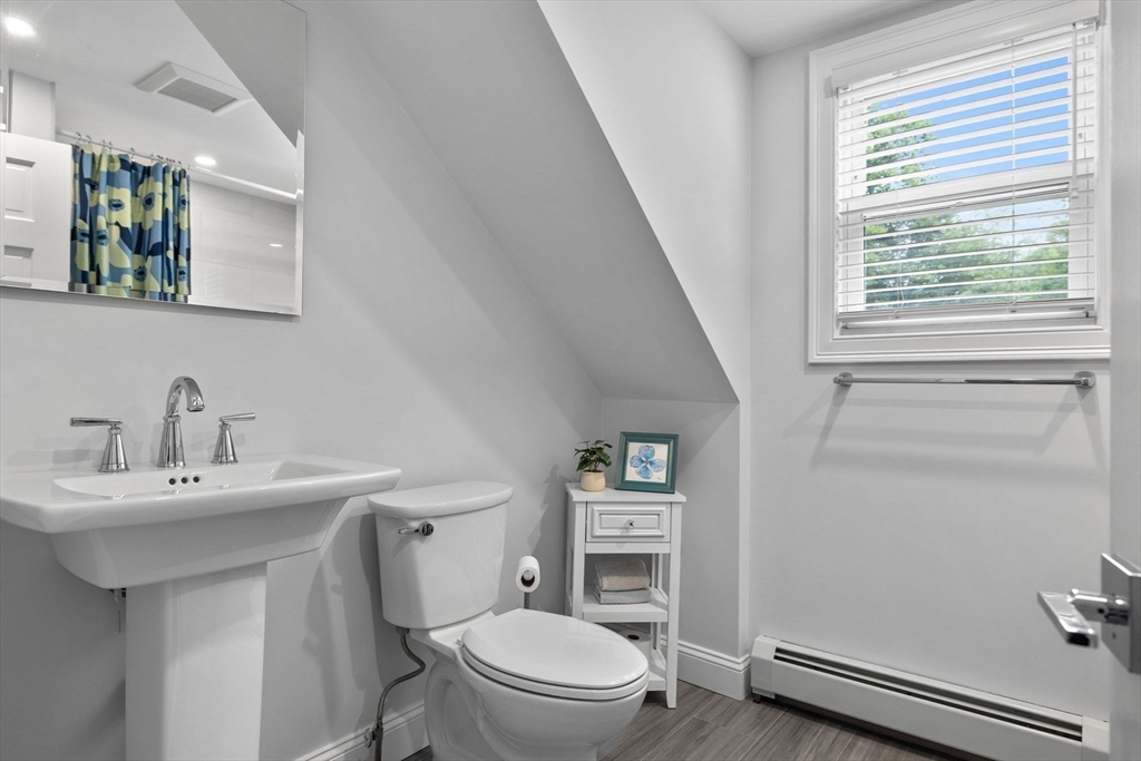 23 Ashwood Road Lynnfield, MA 01940 - Photo 17 of 28 Gallery Image 17