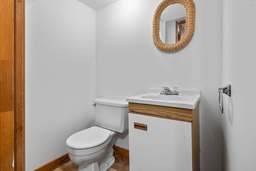 23 Ashwood Road Lynnfield, MA 01940 - Photo 22 of 28 Gallery Image 22