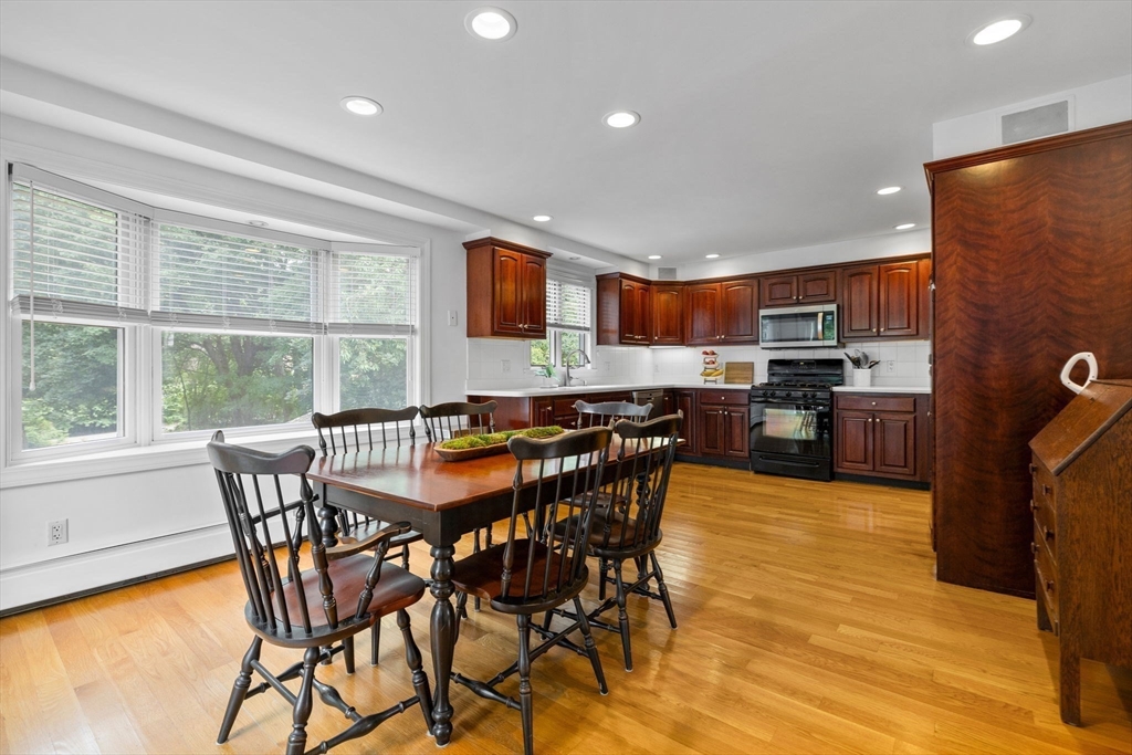 23 Ashwood Road Lynnfield, MA 01940 - Photo 7 of 28 Gallery Image 7