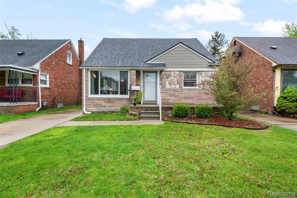 13321 Rosedale Street Southgate, MI 48195 - Photo 3 of 38