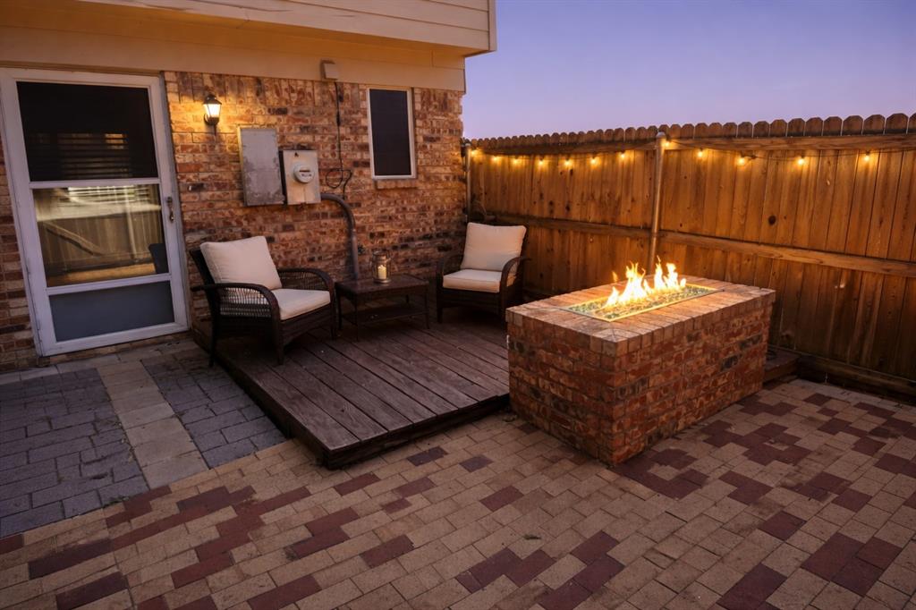 17 Abbey Road Euless, TX 76039 - Photo 10 of 23 AI staged